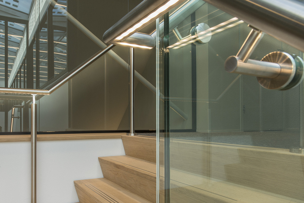 Handrail-with-LED-Town-Hall-Wijchen-ILLUNOX-7